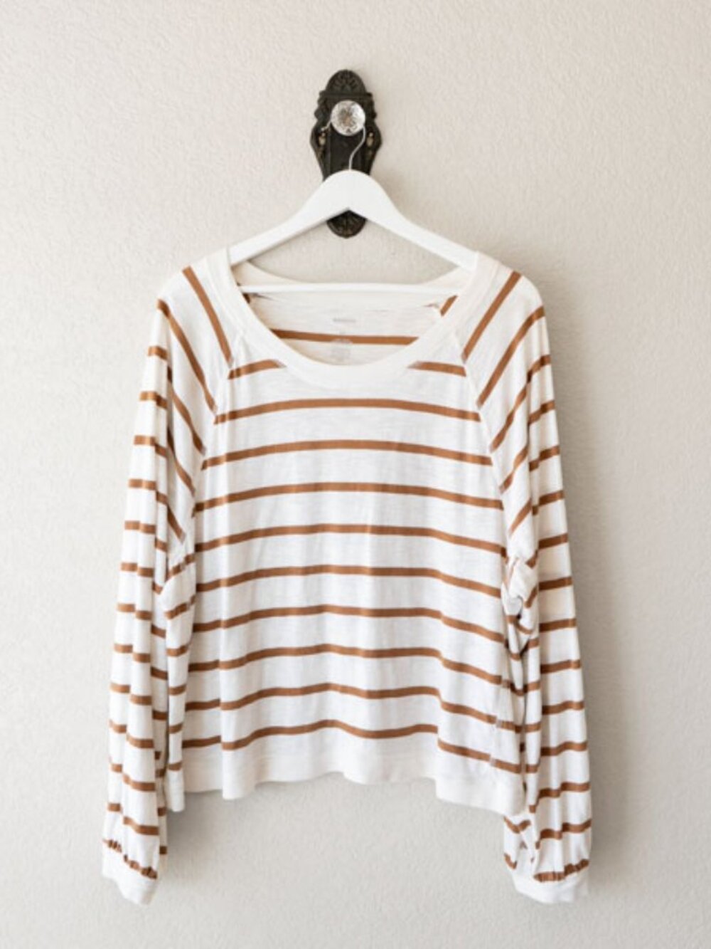 Sonoma White Brown Stripe Top XL Cotton Modal Long Sleeve Elastic Cuff Casual